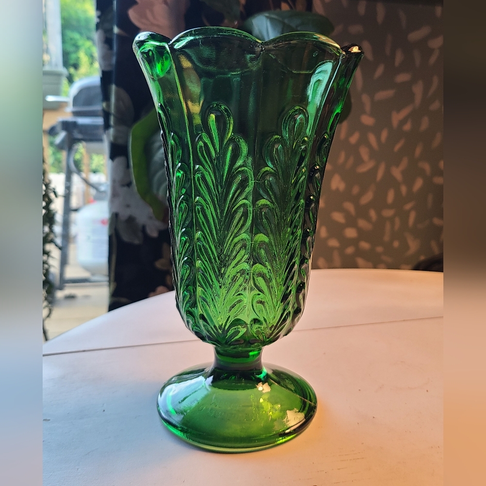 Vintage E. O. Brody Co. Elegant Green Glass Vase